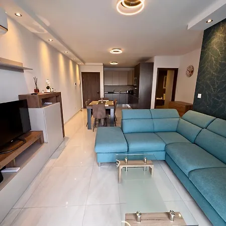 Sunflower, Designer Two-bedroom