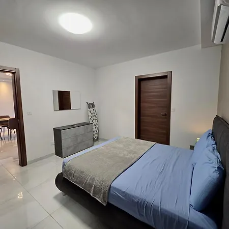 Sunflower, Designer Two-bedroom