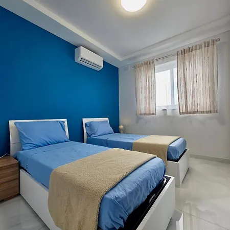 Sunflower, Designer Two-bedroom * 세인트폴스베이