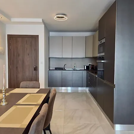 아파트 Sunflower, Designer Two-bedroom *